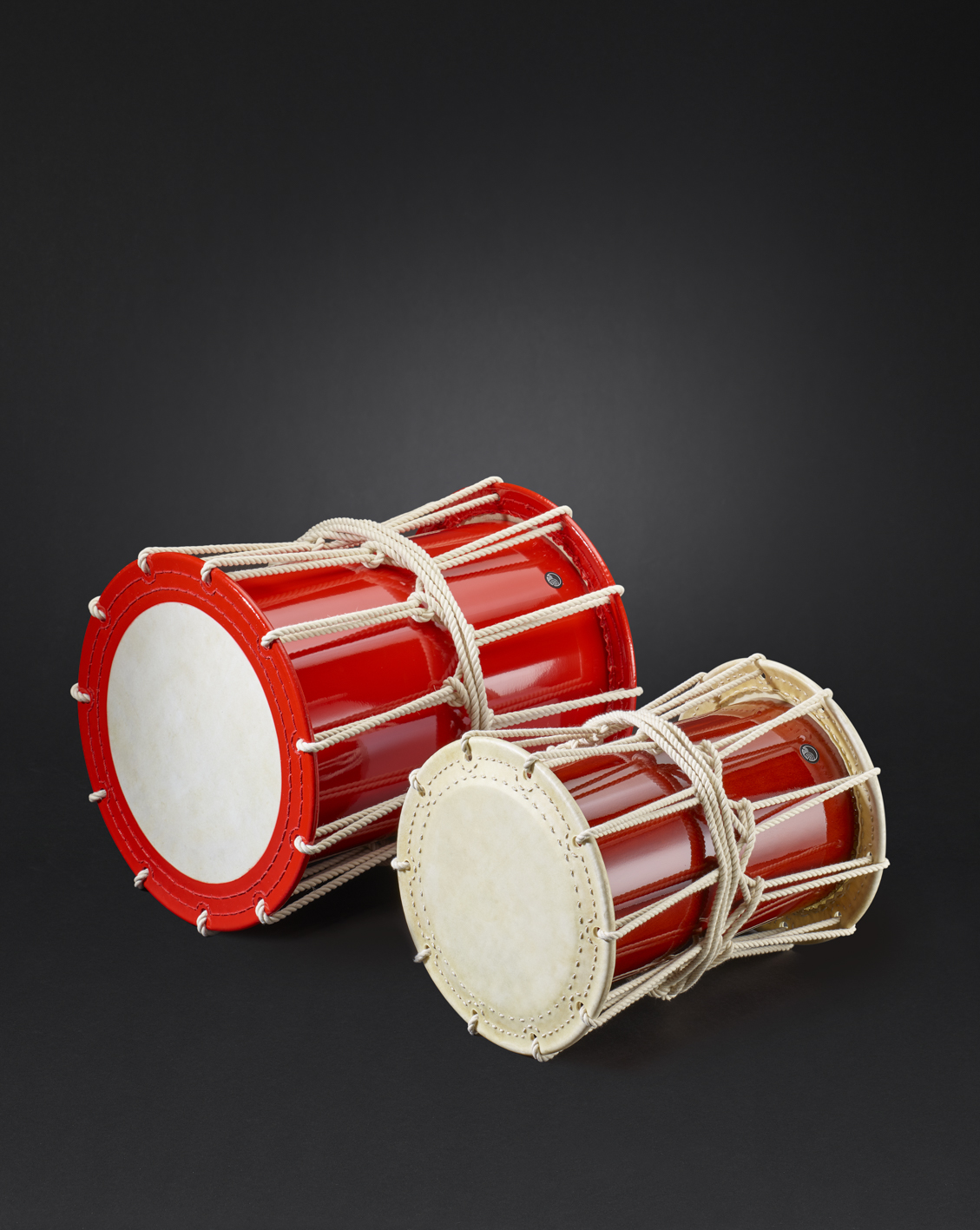 Katsugi-Daiko drum in red 45cm (629) + GŌ Katsugi (550)