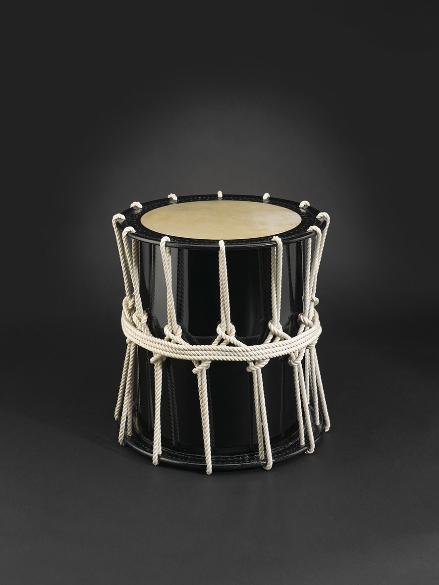 Okedo-Daiko in shiny-black 54cm (840)