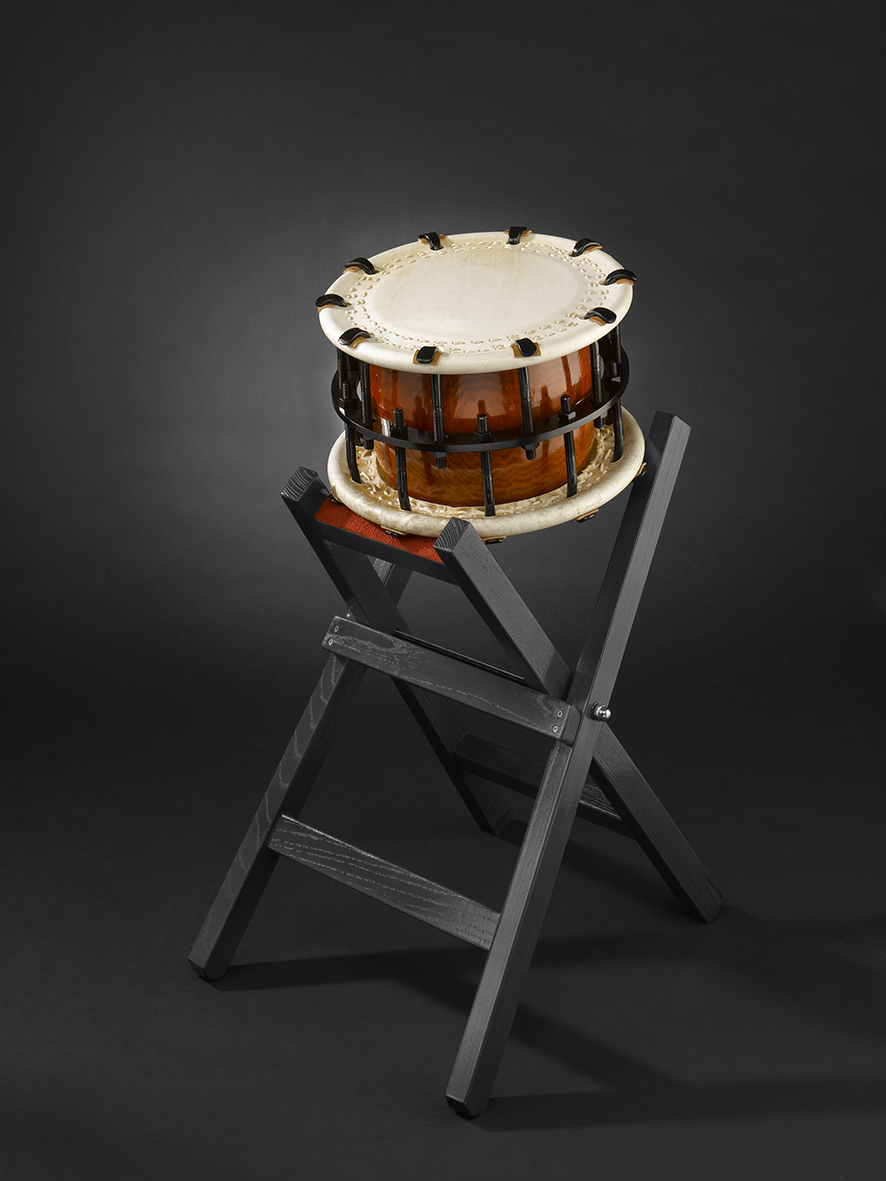 Shime-Daiko bolt (650€) with X-woodenstand (170€)